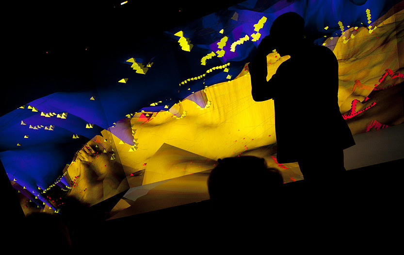 Gespräche im Visualisierungslabor (VisLab) vor und hinter den Kulissen, André Künzelmann/UFZ